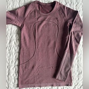 Lululemon swiftly tech long sleeve, size 6